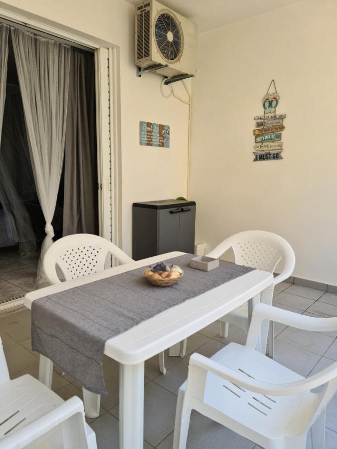 קסילוקסטרו Apartment By The Sea In Xilokastro מראה חיצוני תמונה